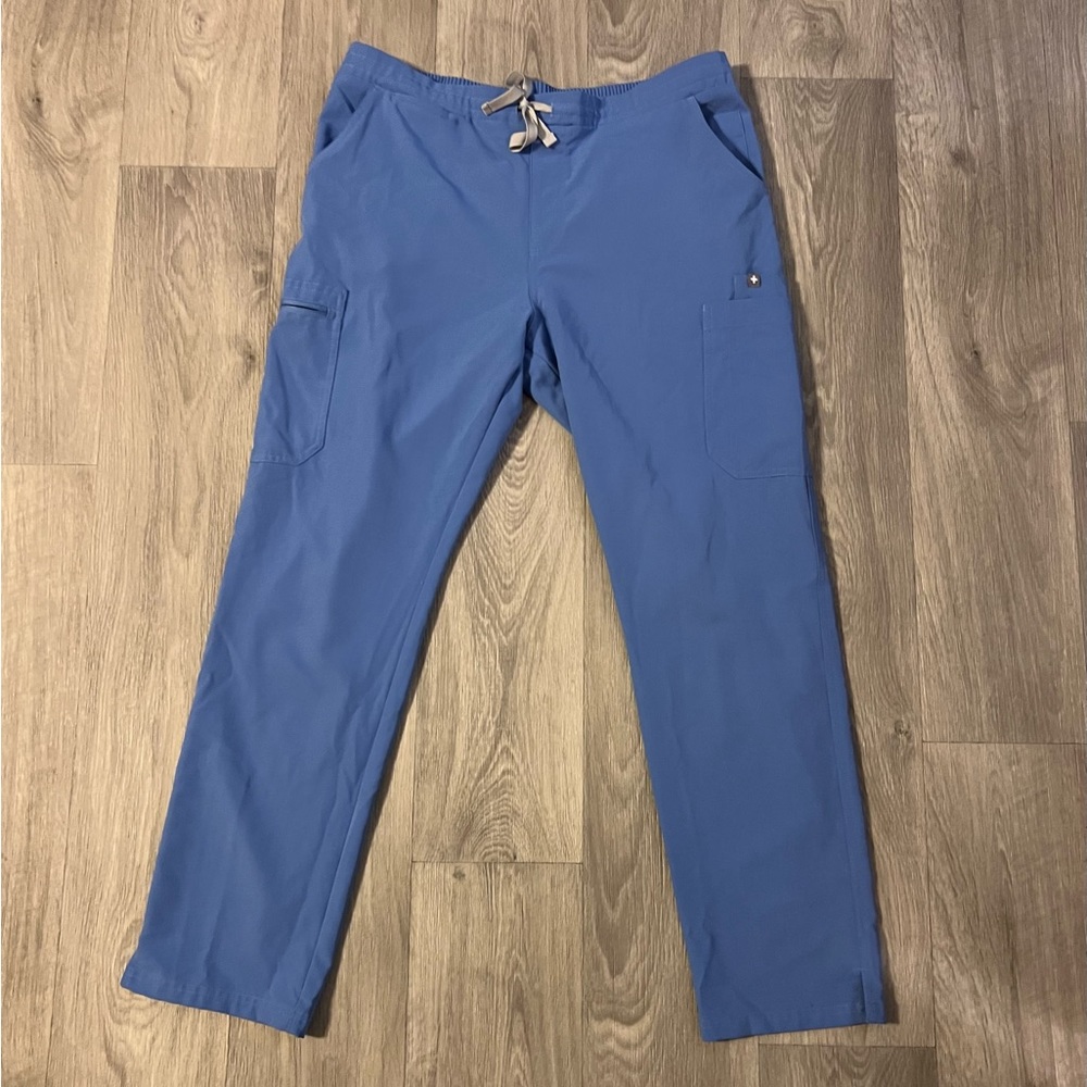 Figs Yola Skinny Scrub pants in Ceil Blue! Size Large!